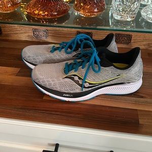 Mens Saucony PWRrun Guide 14 shoes